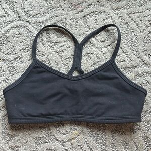 Ivivva black sports bra